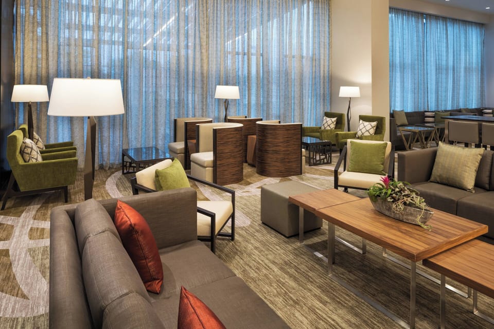 Lobby lounge