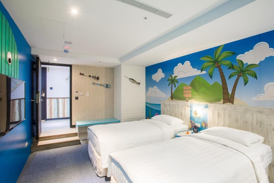 In-room safe, desk, blackout drapes, soundproofing