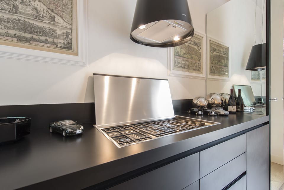 Luxury Apartment, 2 Bedrooms, 2 Bathrooms | Private kitchen | Full-size fridge, microwave, oven, stovetop