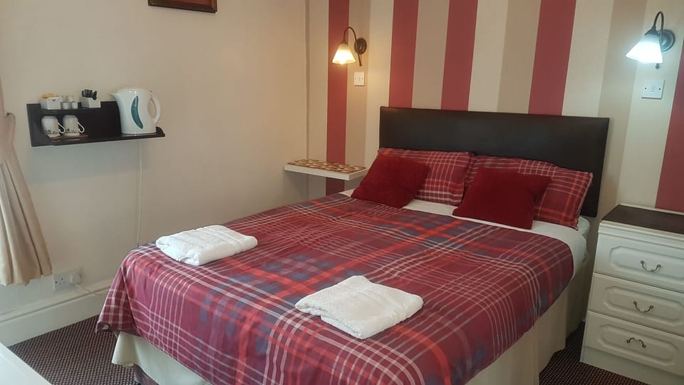 Superior Double Room | Iron/ironing board, cribs/infant beds, free WiFi
