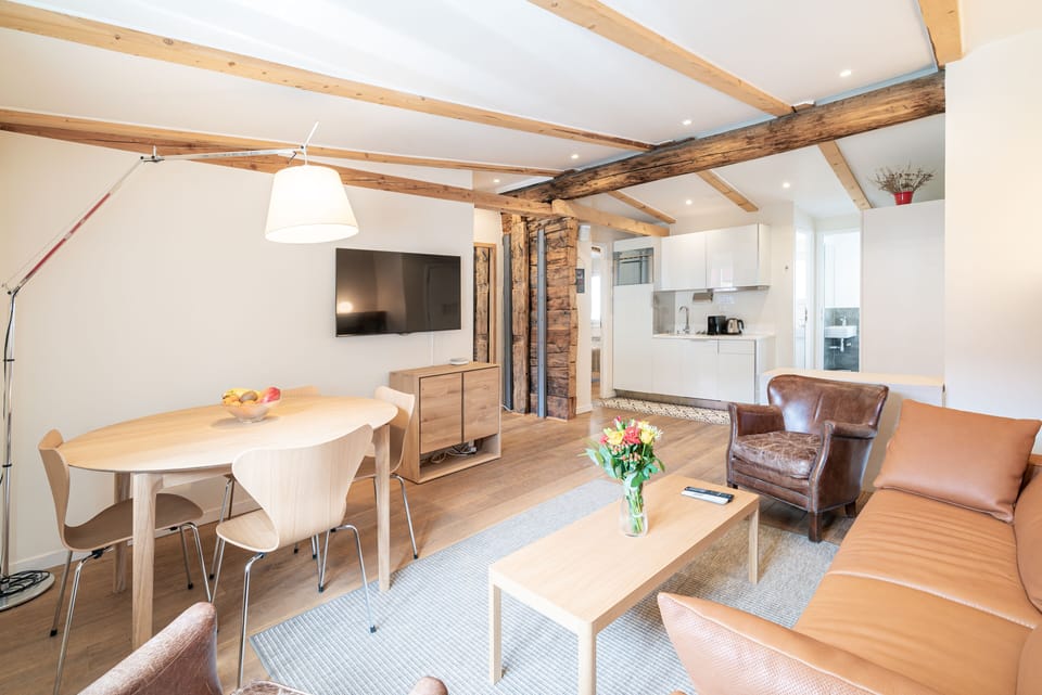 Two-Bedroom Apartment with Matterhorn View (top floor) | 2 bedrooms, soundproofing, free cribs/infant beds, rollaway beds