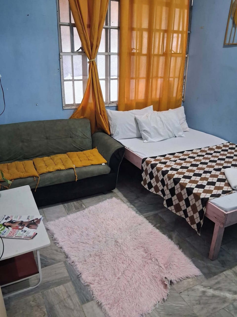 Economy Double Room | Desk