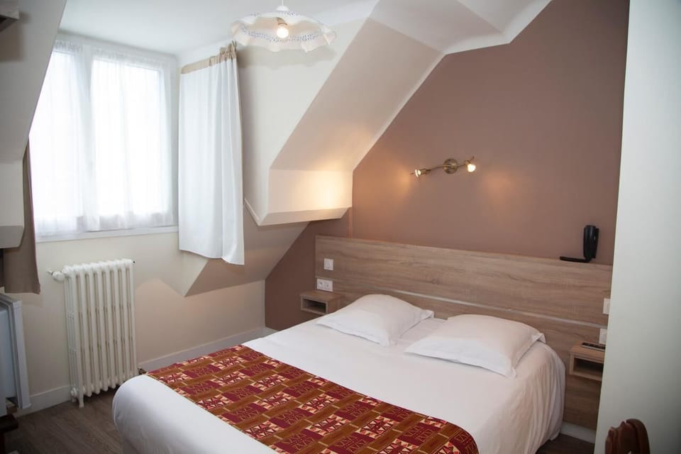 Single Room | Desk, free cribs/infant beds, free WiFi, bed sheets
