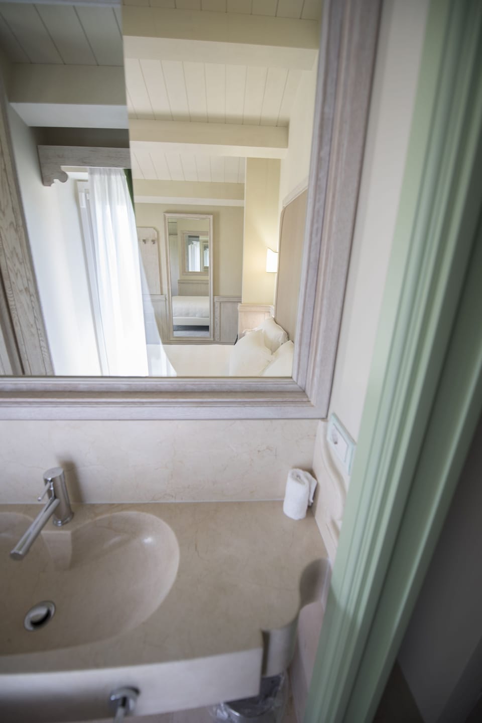 Shower, free toiletries, hair dryer, slippers