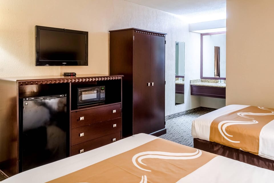 Premium bedding, in-room safe, soundproofing, iron/ironing board