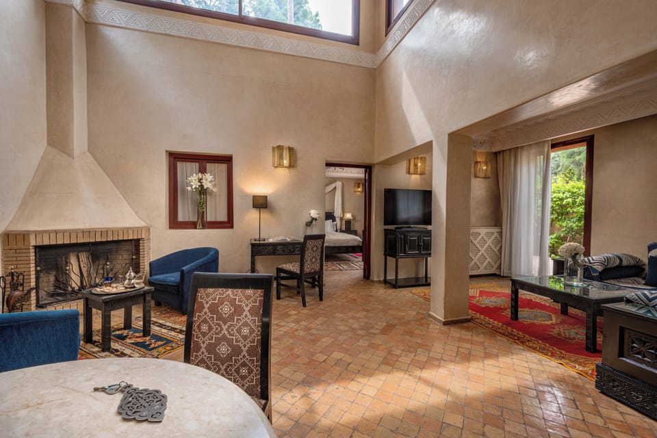 Villa, 1 Bedroom | Living area | 43-inch flat-screen TV with satellite channels