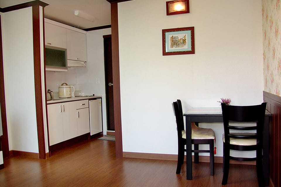Family Bed Room | Living area | 32-inch LCD TV with cable channels, TV, pay movies