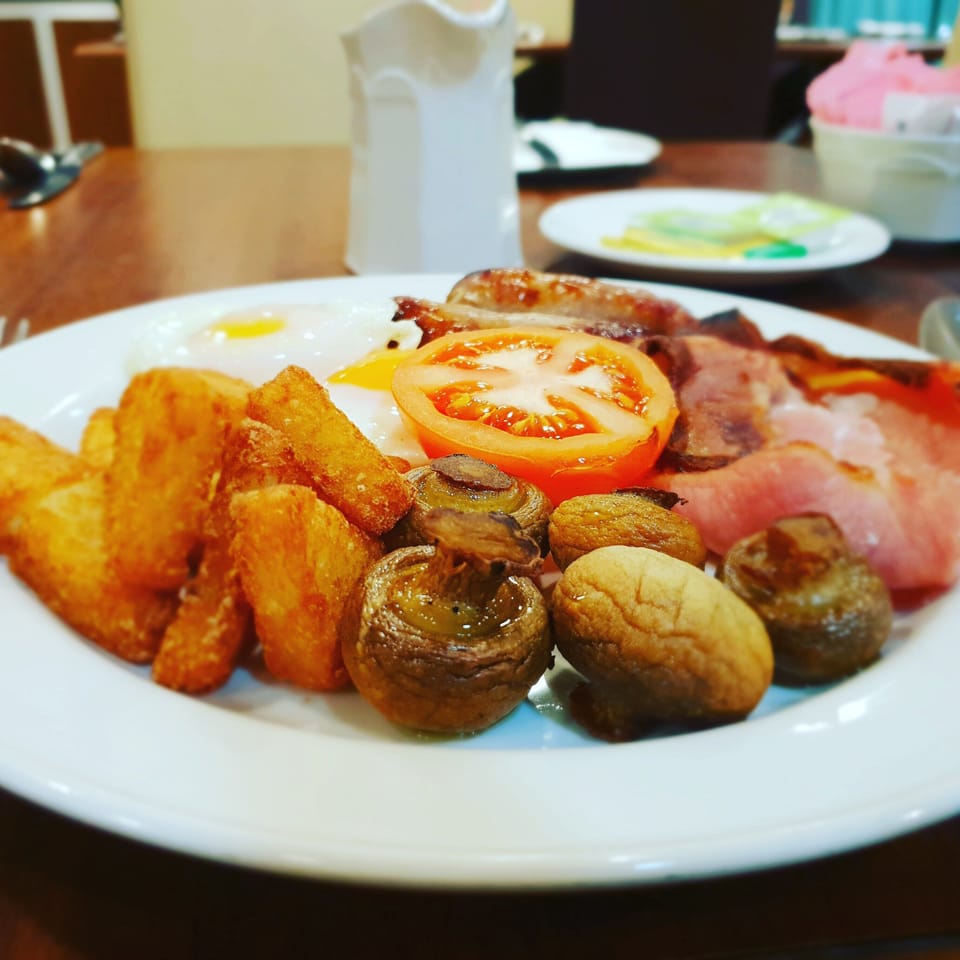 Daily English breakfast for a fee