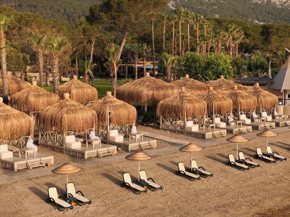 Private beach, sun loungers, beach umbrellas, beach towels