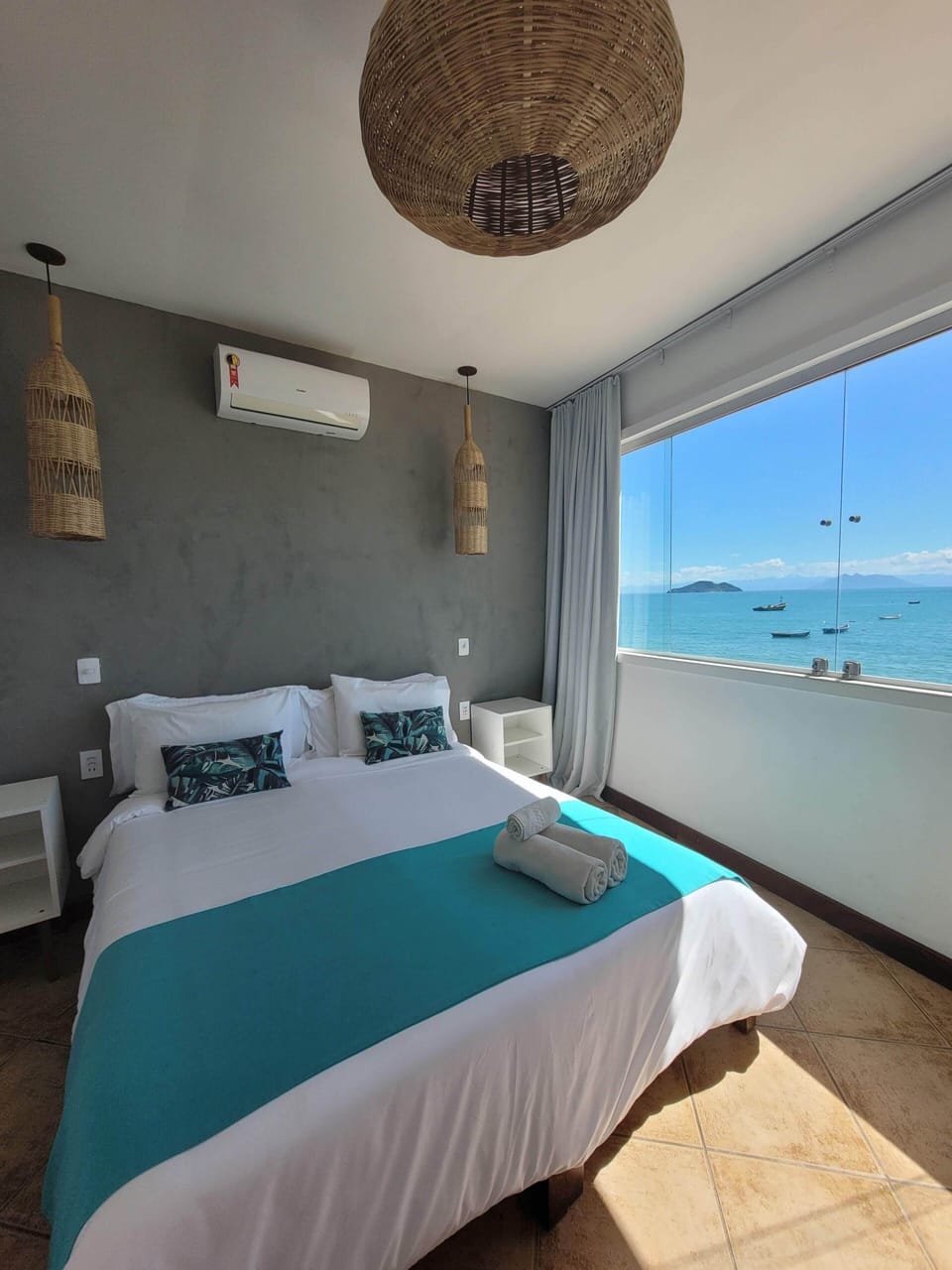 Superior Triple Room, Ensuite | Blackout drapes, free WiFi, bed sheets