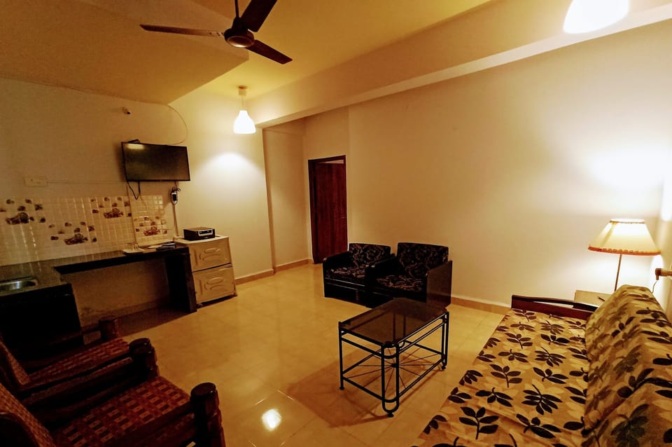 Family Quadruple Room, 1 Bedroom, Non Smoking, Garden View | Egyptian cotton sheets, premium bedding, memory foam beds, desk