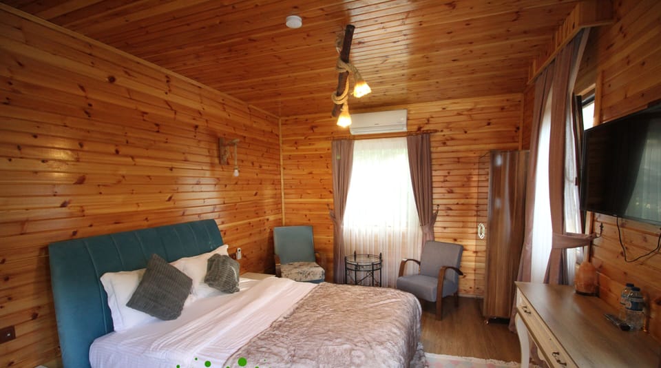 Deluxe Bungalow, 1 Double Bed, Mountain View | Premium bedding, in-room safe, desk, iron/ironing board