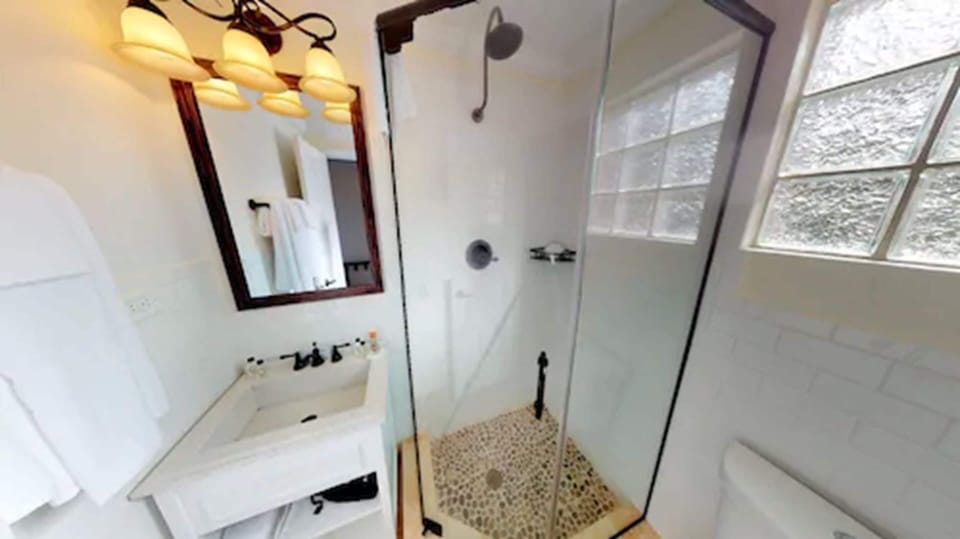 Shower, free toiletries, hair dryer, bathrobes