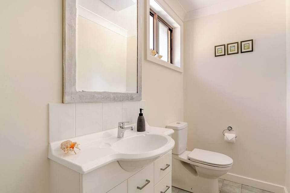 Kookaburra Retreat House in Sydney