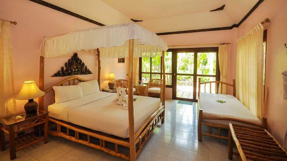 In-room safe, blackout drapes, WiFi (free), bed sheets