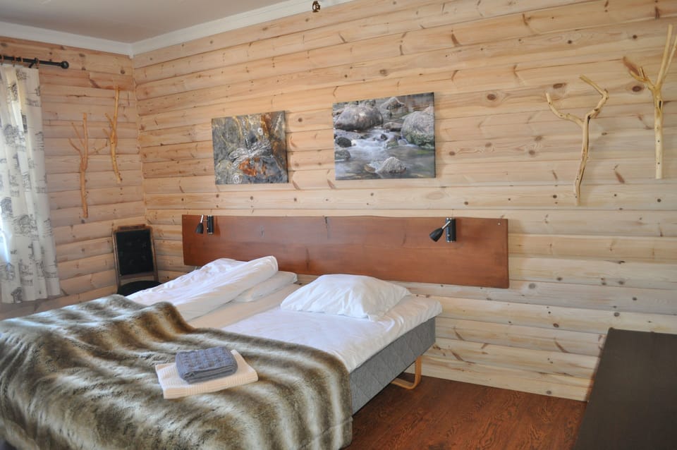 Family Suite, 3 Bedrooms, Private Bathroom, Ocean View (Suite 7) | Premium bedding, pillowtop beds, individually decorated