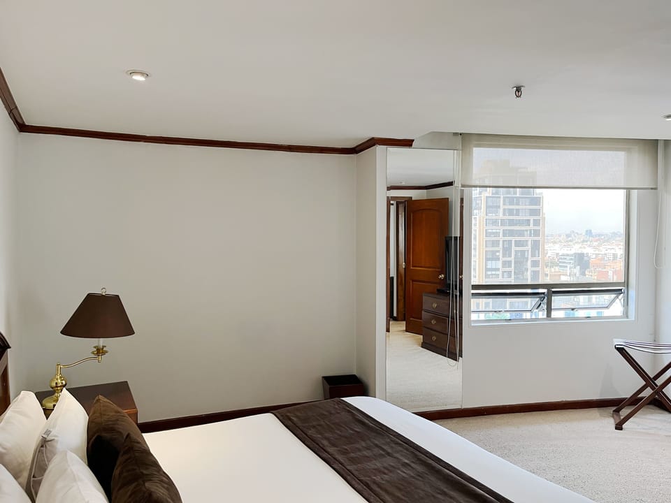Family Suite | In-room safe, desk, blackout drapes, free WiFi