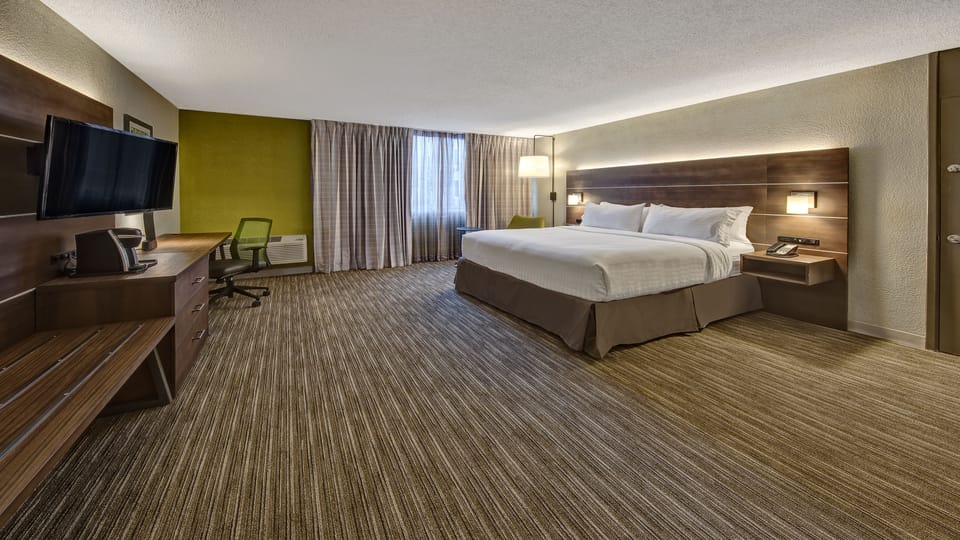 In-room safe, desk, iron/ironing board, rollaway beds