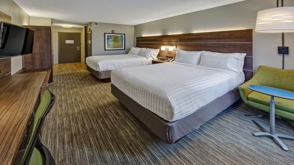 In-room safe, desk, iron/ironing board, rollaway beds