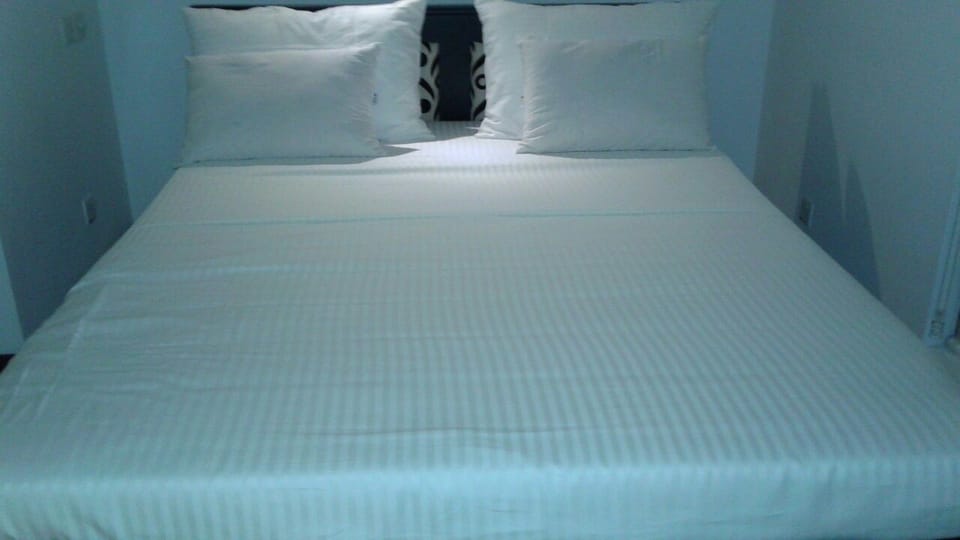 Deluxe Double or Twin Room, Non Smoking, Courtyard View | Free WiFi