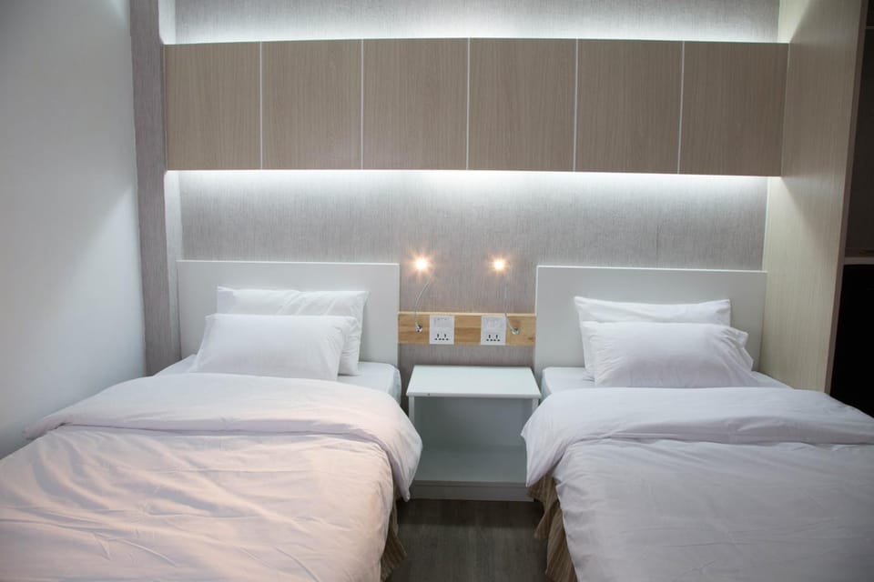 Free WiFi, bed sheets