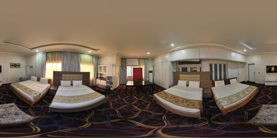 Executive Twin Room | Premium bedding, in-room safe, desk, blackout drapes