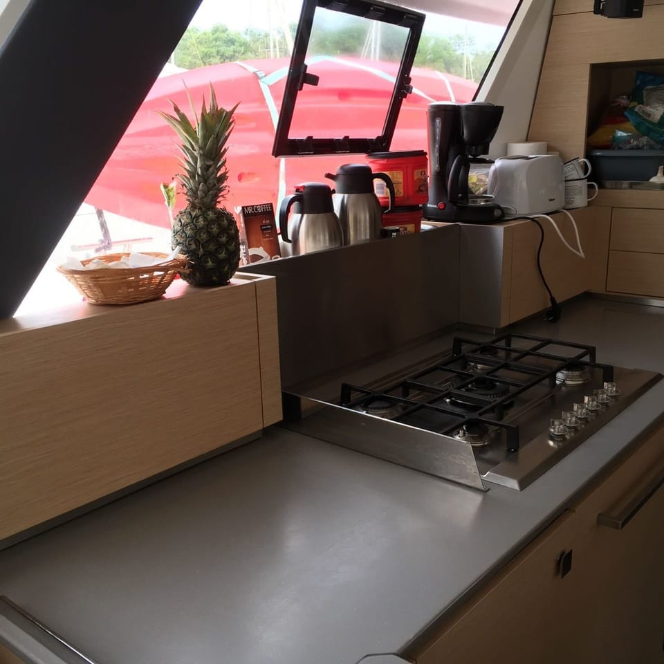 Ipanema 58 Private Yacht | 6 bedrooms, WiFi (surcharge), bed sheets