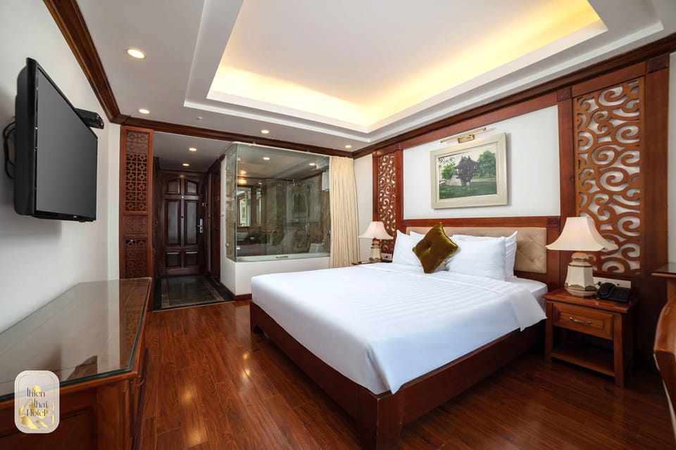 Premium bedding, Select Comfort beds, minibar, in-room safe