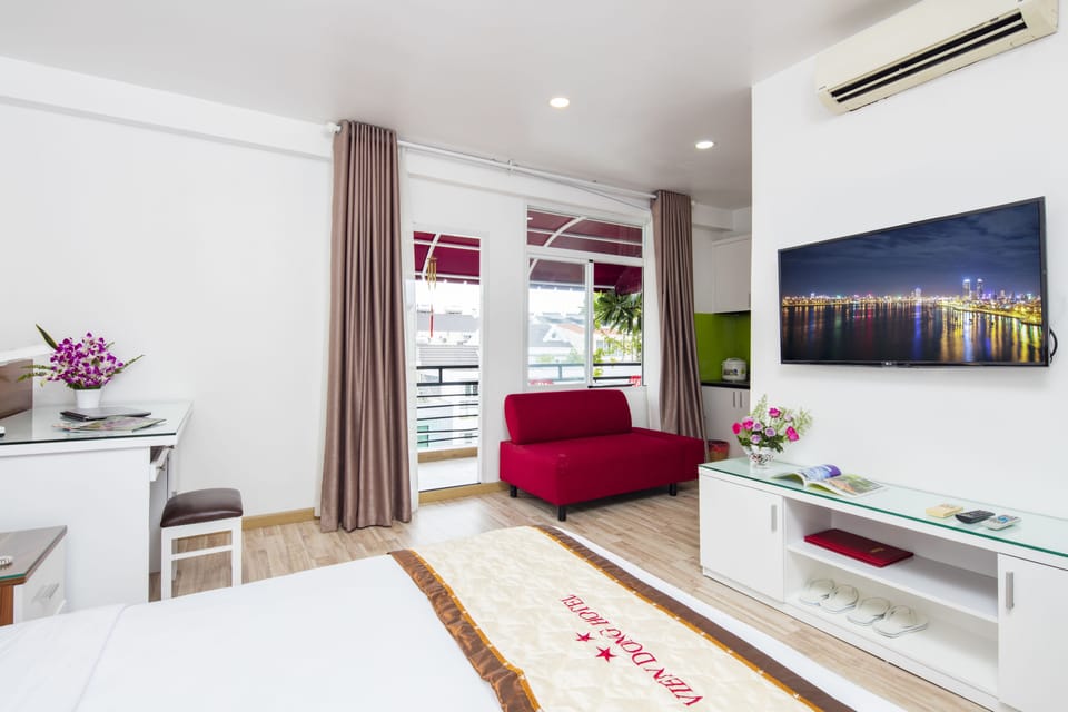 Suite | In-room safe, desk, free WiFi