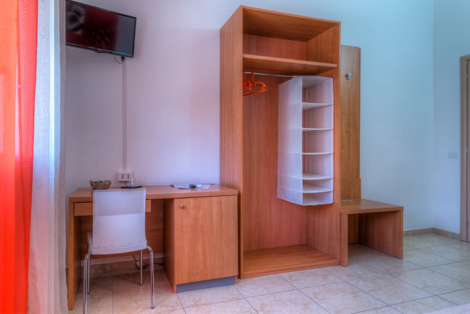 Comfort Double Room | Memory foam beds, desk, blackout drapes, free WiFi