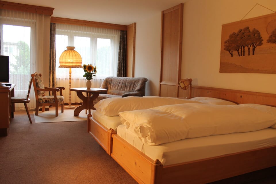 Classic Triple Room, Accessible, Private Bathroom