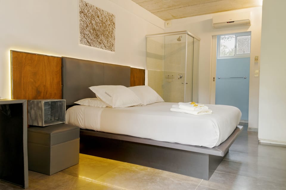 Standard Double Room | In-room safe, desk, blackout drapes, iron/ironing board