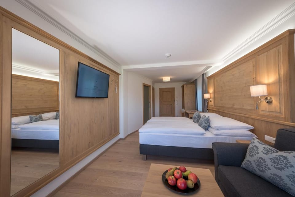 Cribs (surcharge), rollaway beds (surcharge), WiFi (free), bed sheets