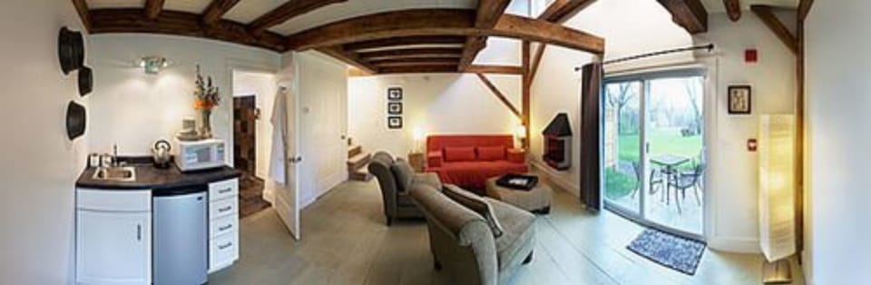 Room, Private Bathroom (Sheep Barn 2) | Living area