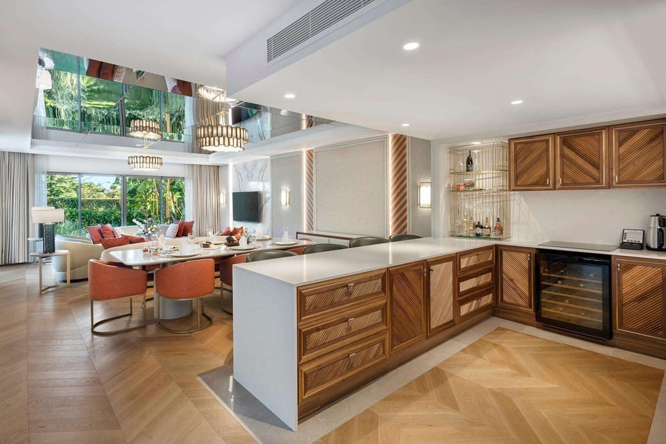 Villa Ela Palace | Private kitchen | Electric kettle, eco-friendly cleaning products