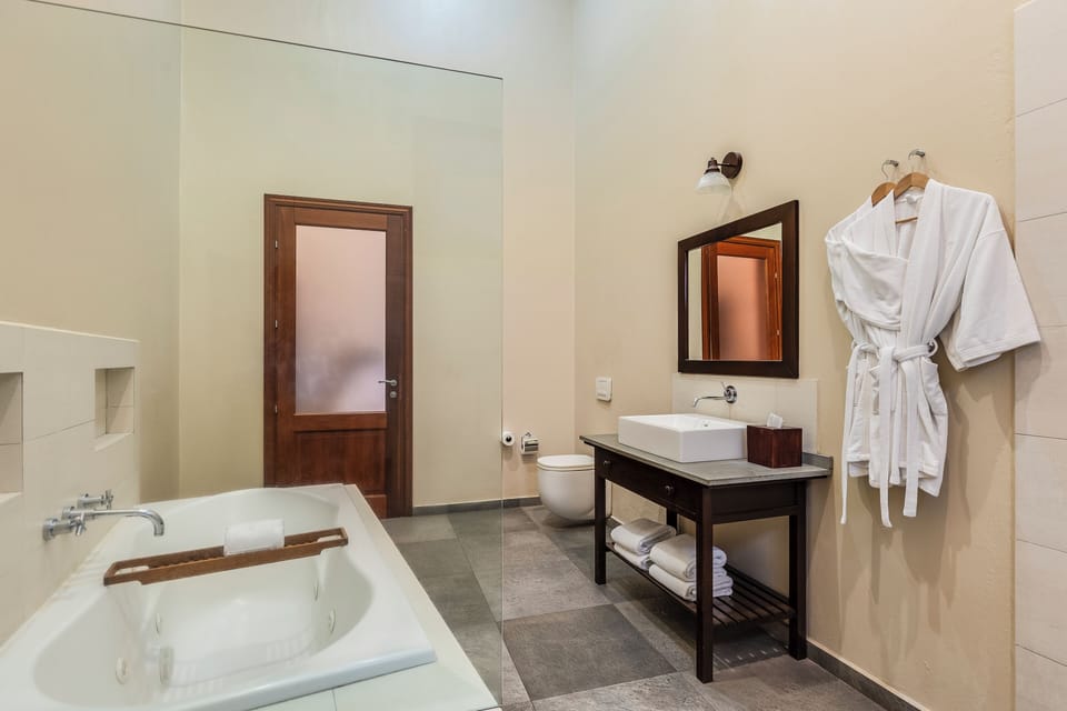 Superior Room, 2 Double Beds | Bathroom | Shower, designer toiletries, towels