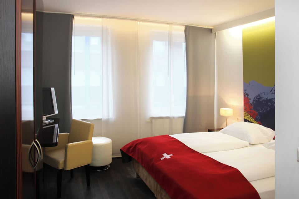 Economy Double Room | Premium bedding, Select Comfort beds, in-room safe