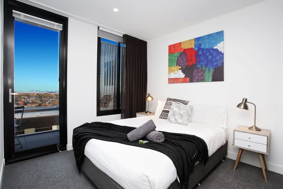 StayCentral - Northcote Hill Penthouse Apartment in Melbourne