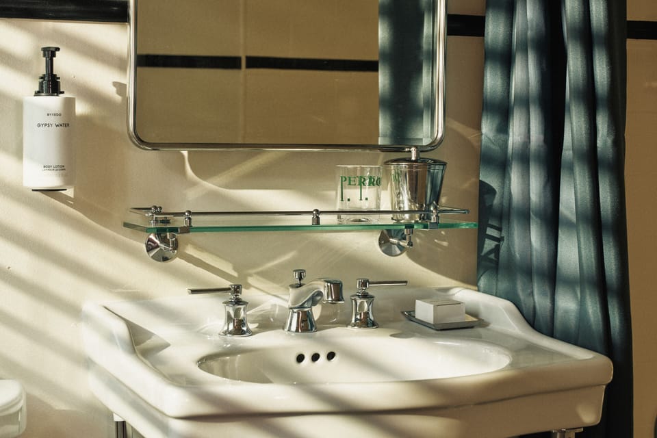 Premium bedding, iron/ironing board (on request), WiFi (free)