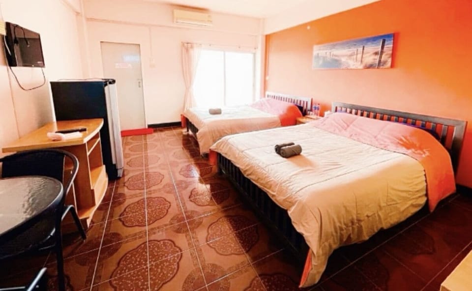 Superior Room | Desk, blackout drapes, rollaway beds, free WiFi