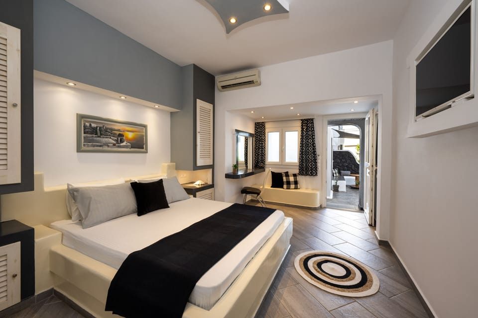 Superior Room | Blackout drapes, soundproofing, free WiFi, bed sheets