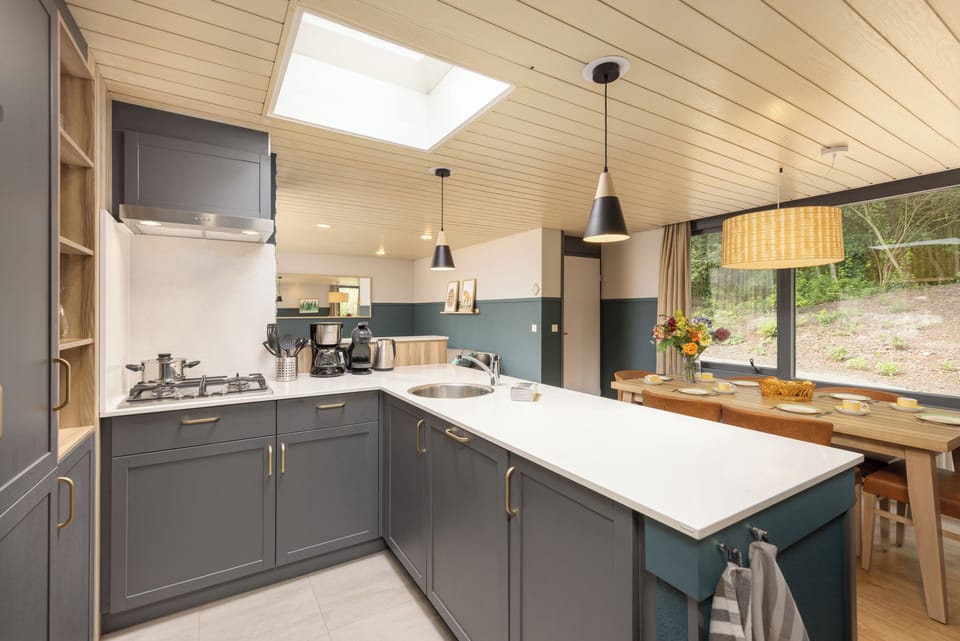 Deluxe Cottage, 3 Bedrooms | Private kitchen