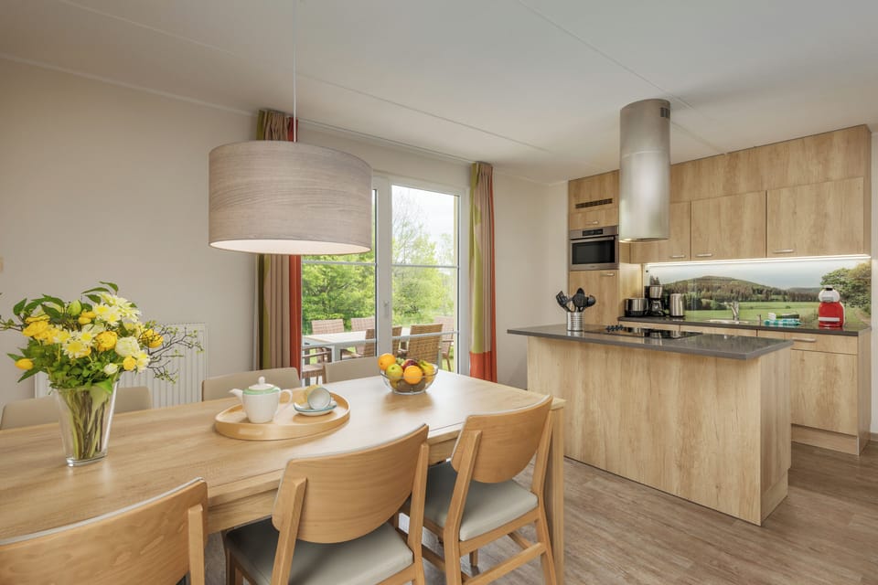 VIP Cottage, 3 bedrooms | Private kitchen | Fridge, microwave, stovetop, coffee/tea maker