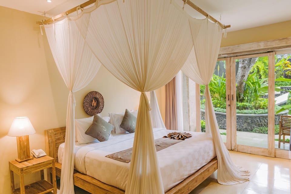 Deluxe Premier Double Room | Premium bedding, minibar, in-room safe, desk