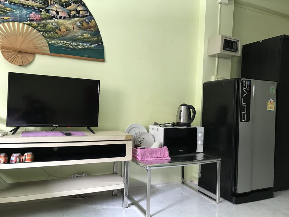 In-room safe, blackout drapes, free WiFi, bed sheets