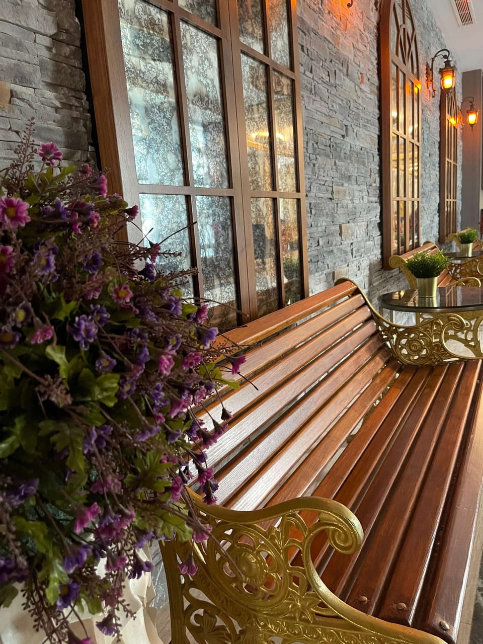 Sauna, steam room, Turkish bath, body treatments, aromatherapy