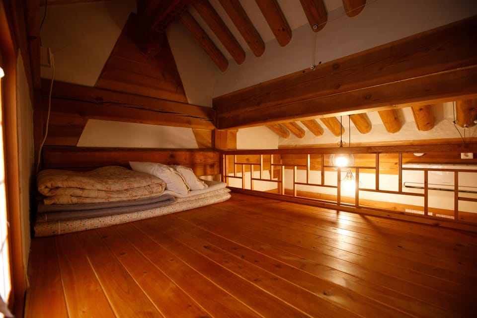 Family Duplex, Non Smoking, Private Bathroom (Ondol) | Soundproofing, free WiFi, bed sheets