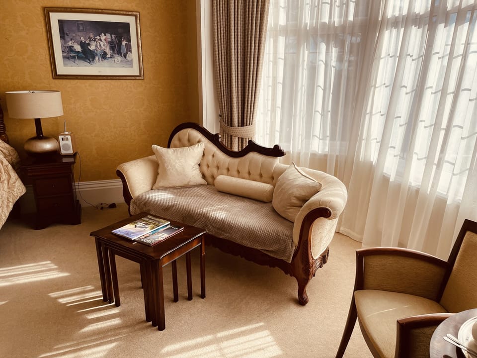 Deluxe Double Room, 1 King Bed | Minibar, in-room safe, free WiFi