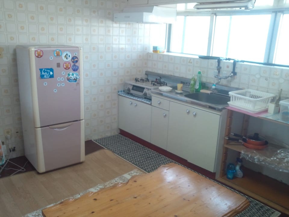 Shared fridge, microwave