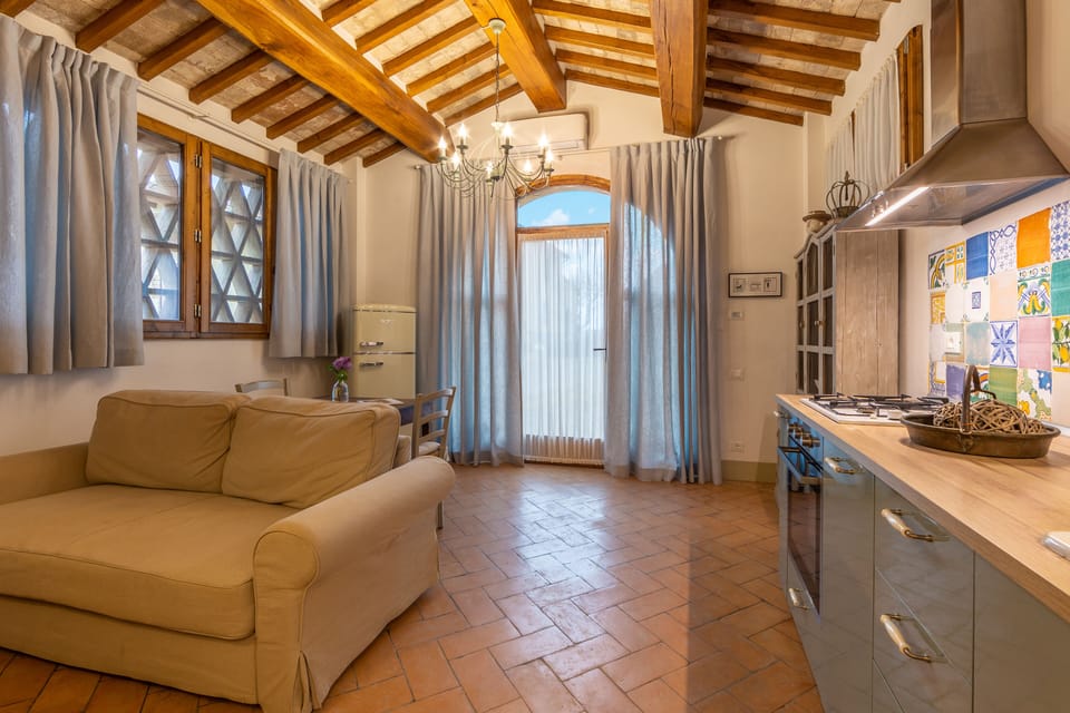 Apartment | Private kitchen | Coffee/tea maker, electric kettle